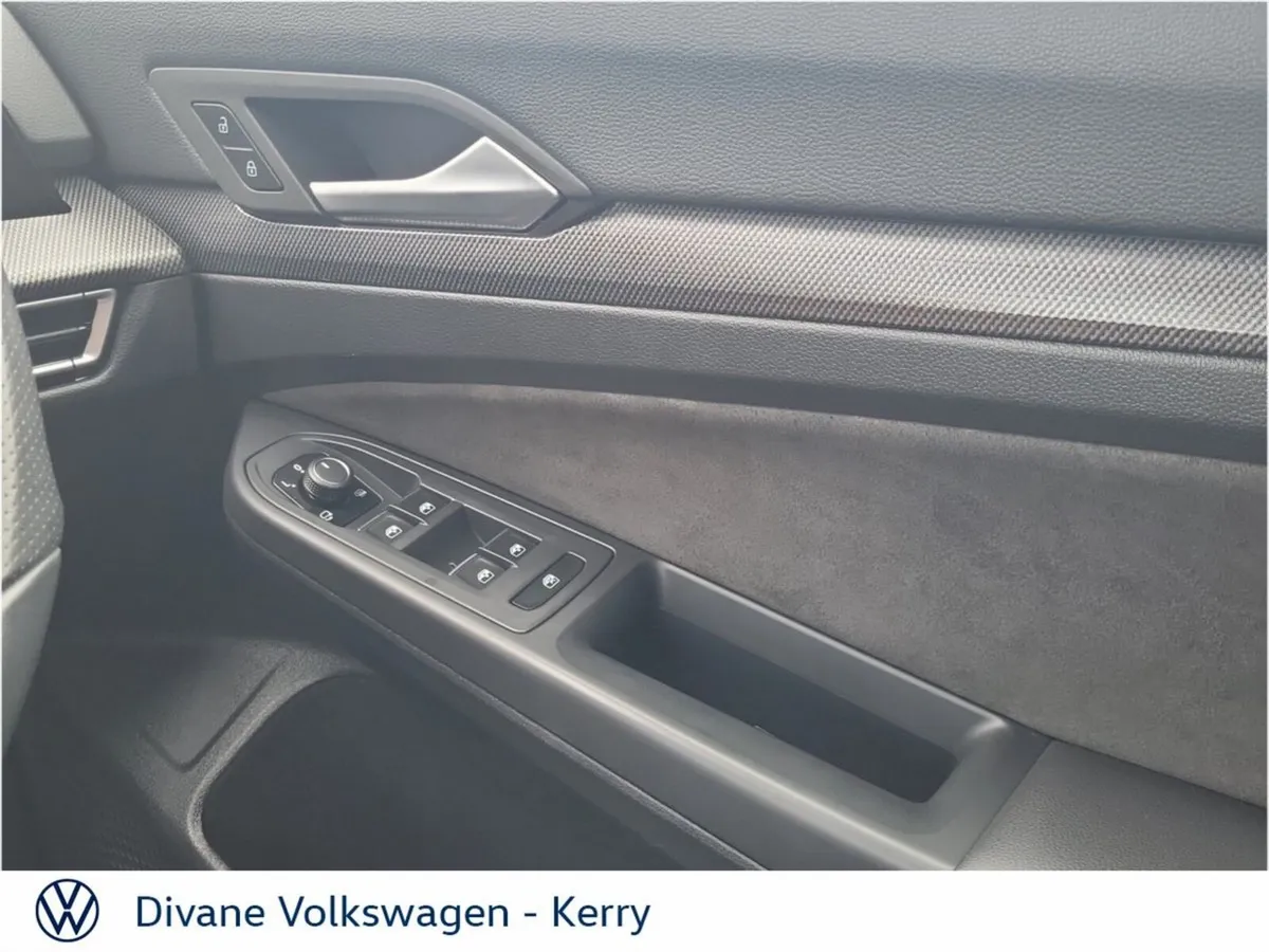 Volkswagen Golf Hatchback, Diesel, 2025, Black