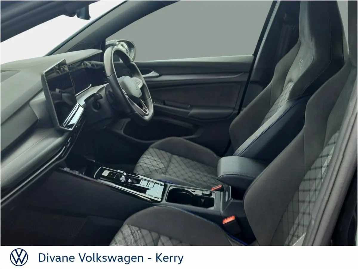 Volkswagen Golf Hatchback, Diesel, 2025, Black