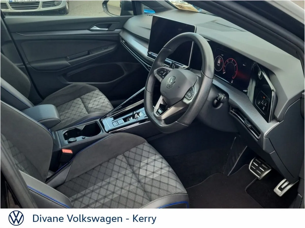 Volkswagen Golf Hatchback, Diesel, 2025, Black