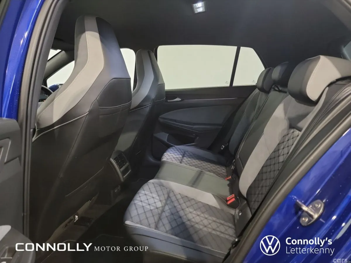 Volkswagen Golf Estate, Petrol, 2024, Blue