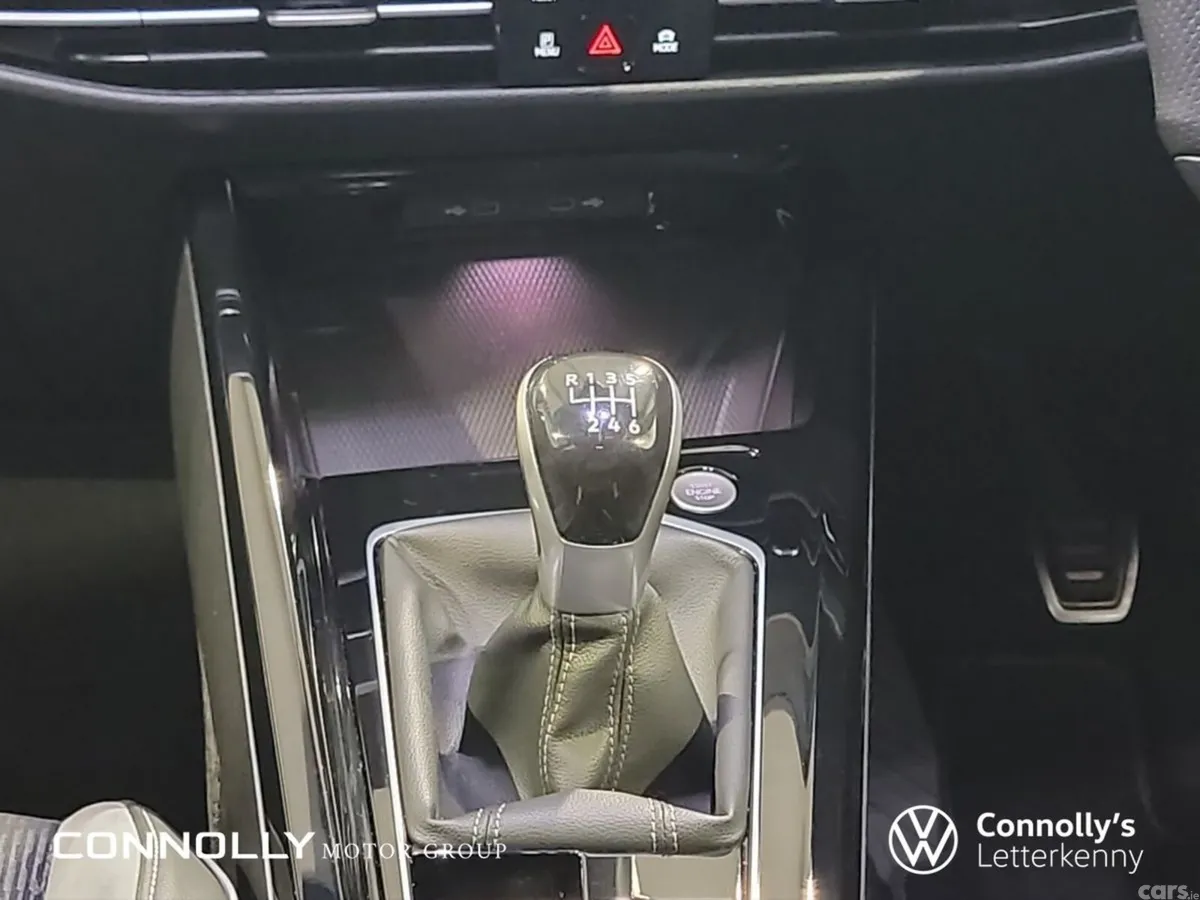 Volkswagen Golf Estate, Petrol, 2024, Blue