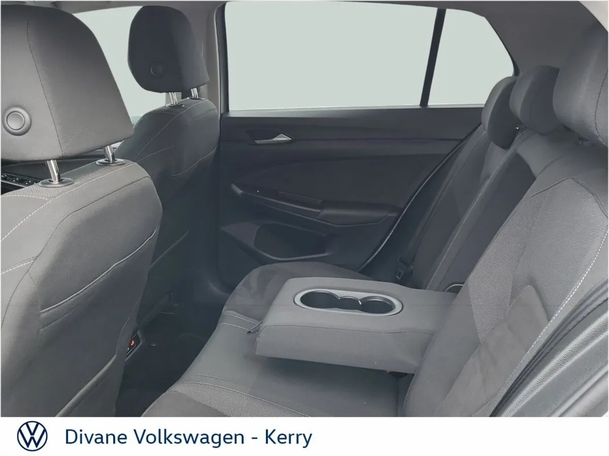 Volkswagen Golf Hatchback, Diesel, 2023, Silver