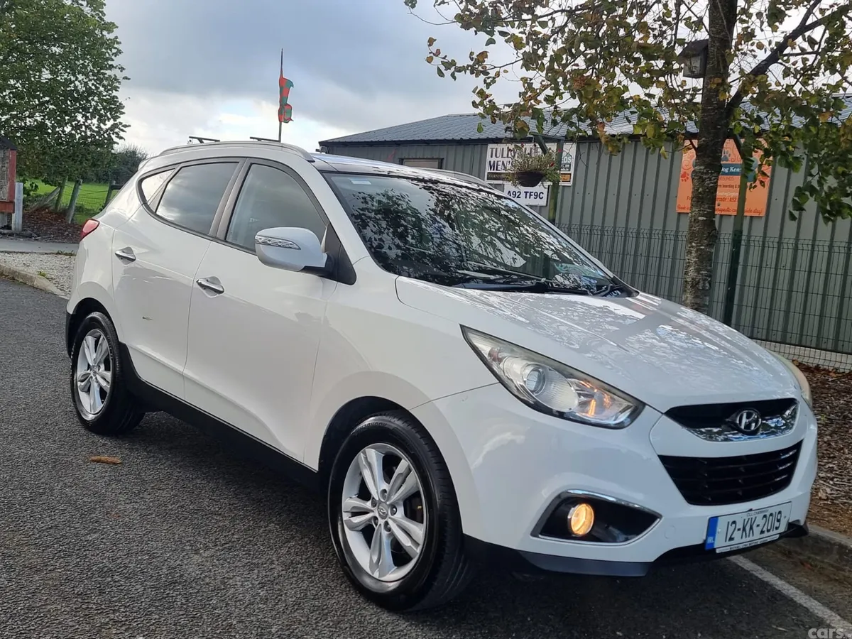 Hyundai ix35 SUV, Diesel, 2012, White