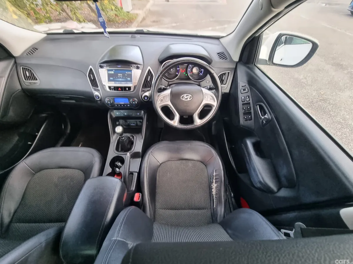 Hyundai ix35 SUV, Diesel, 2012, White