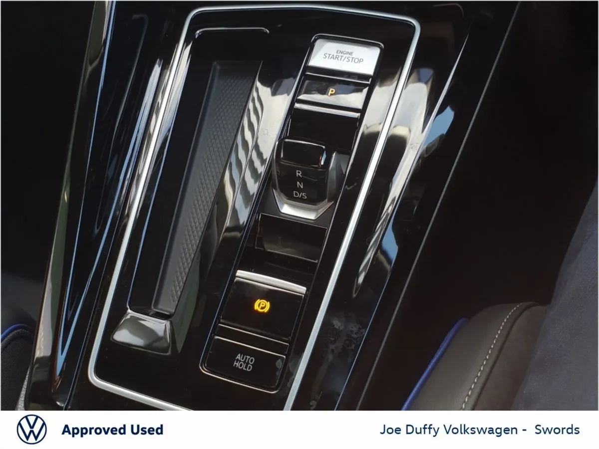 Volkswagen Golf Hatchback, Petrol Hybrid, 2026, Black