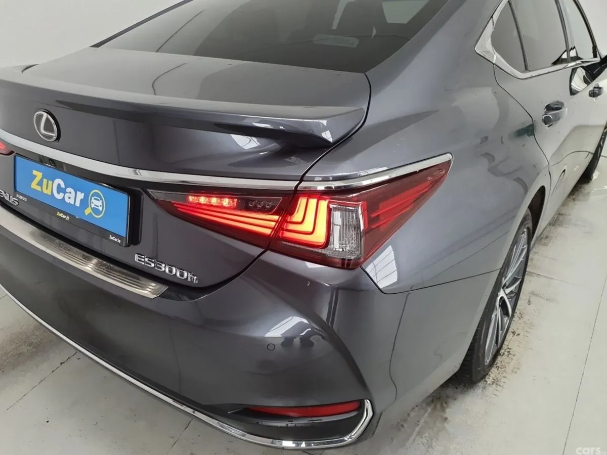 Lexus ES Saloon, Petrol Hybrid, 2024, Grey