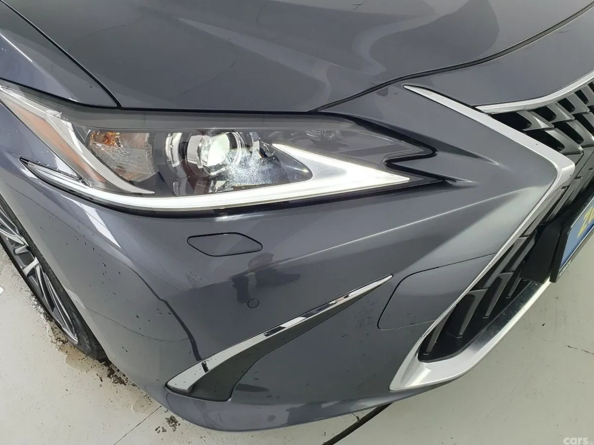 Lexus ES Saloon, Petrol Hybrid, 2024, Grey