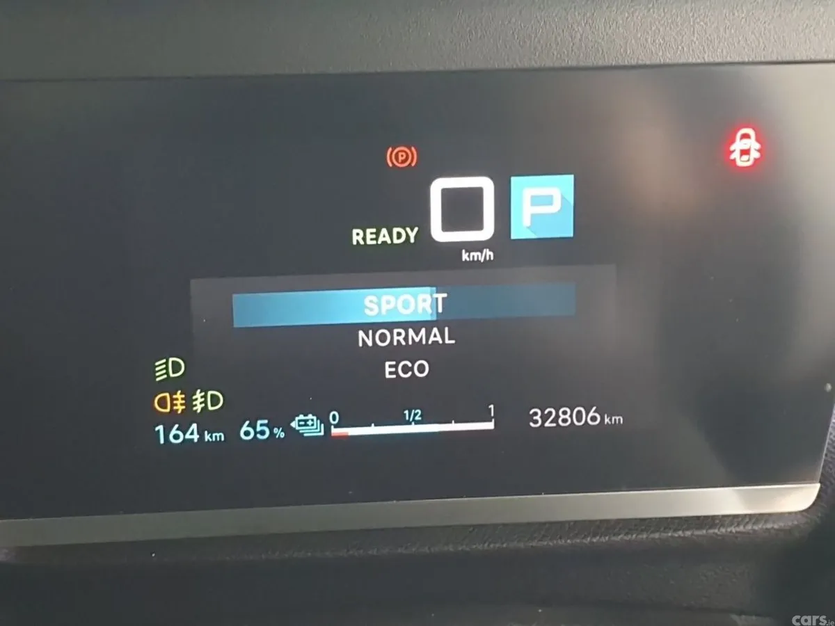 Citroen e-C4 X Saloon, Electric, 2024, Grey