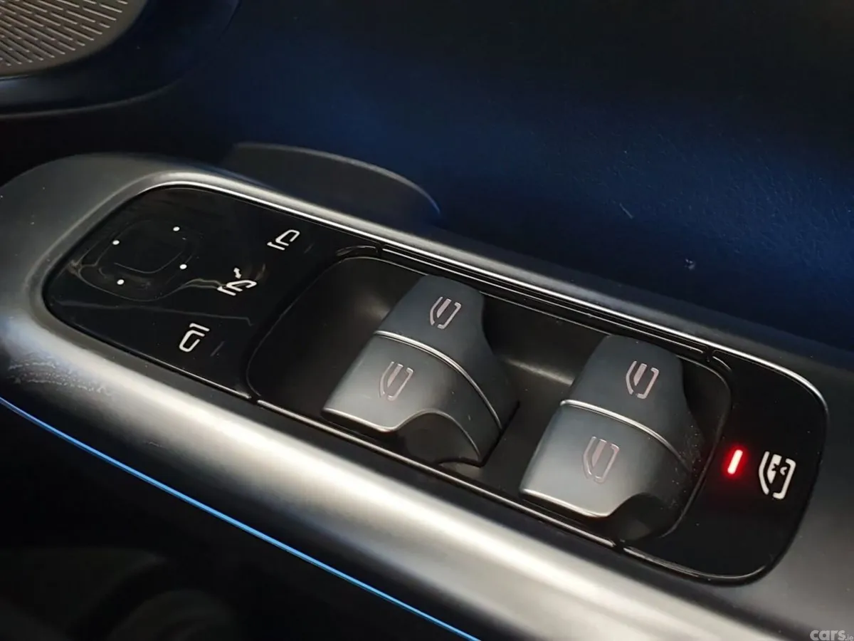 Mercedes-Benz C-Class Saloon, Petrol Plug-in Hybrid, 2024, Silver