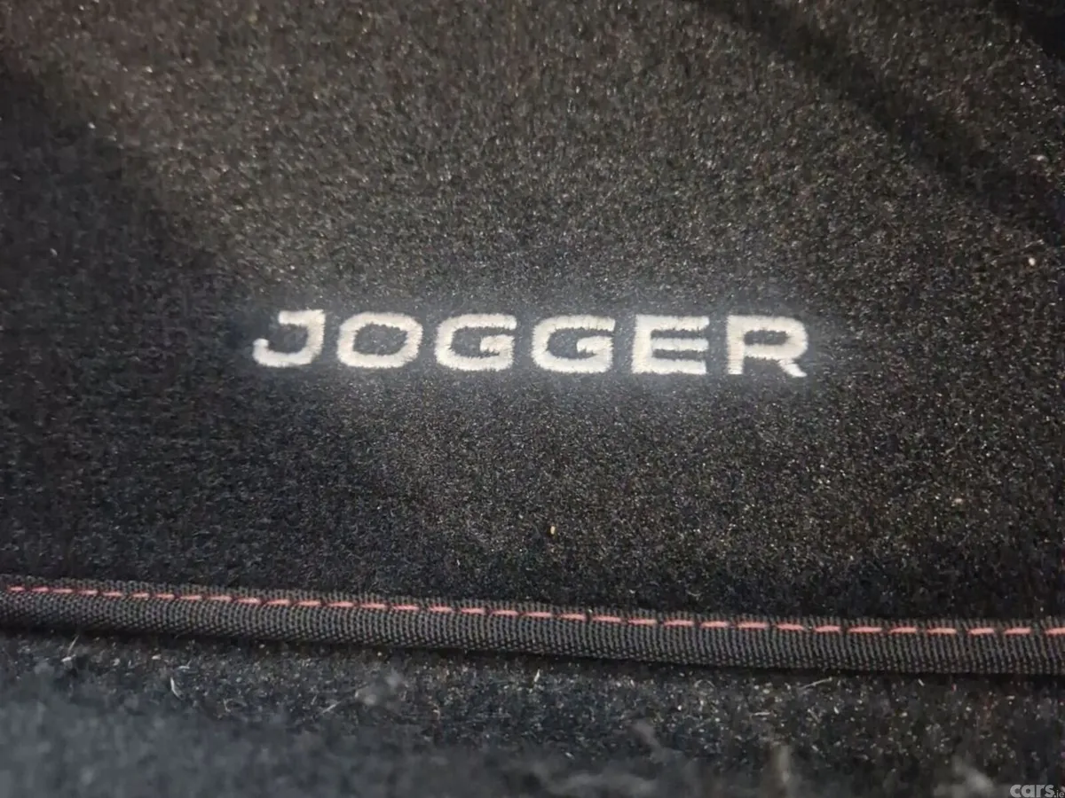 Dacia Jogger MPV, Petrol, 2023, Grey