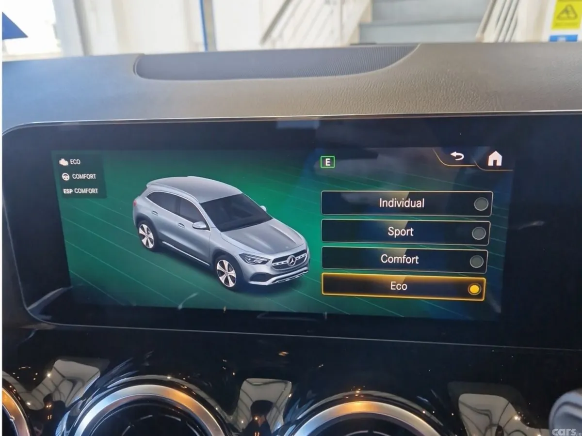 Mercedes-Benz GLA SUV, Diesel, 2021, Blue