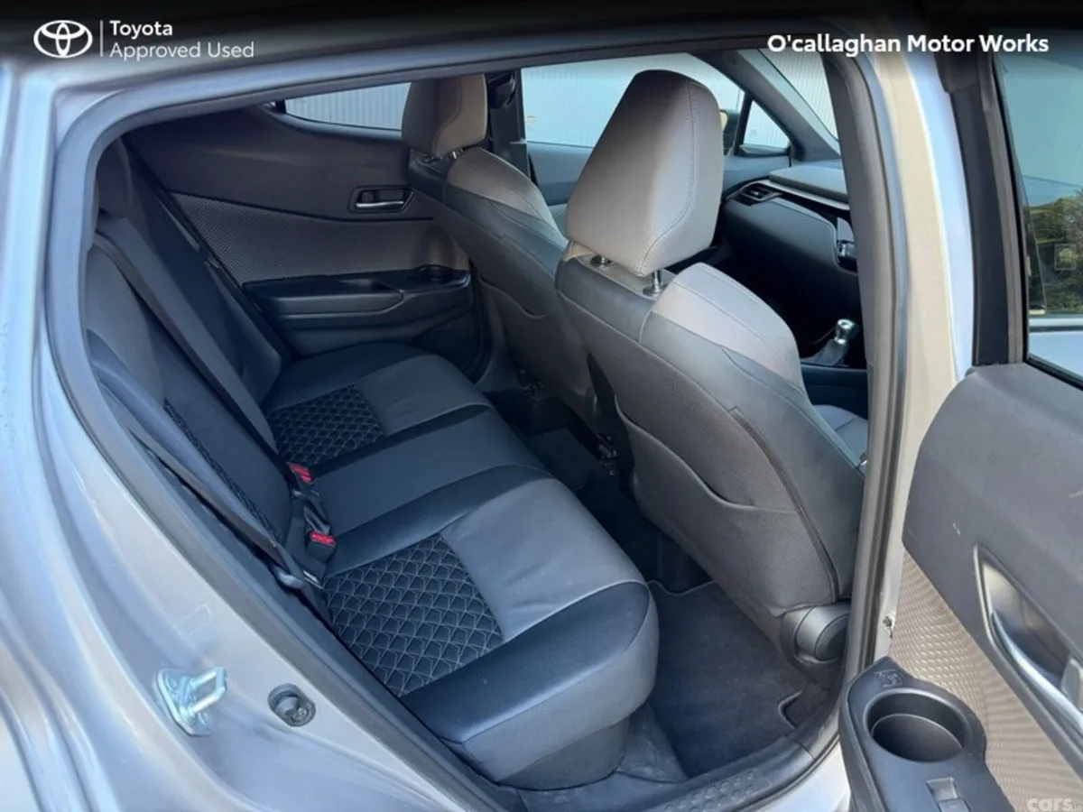 Toyota C-HR SUV, Petrol Hybrid, 2021, Grey