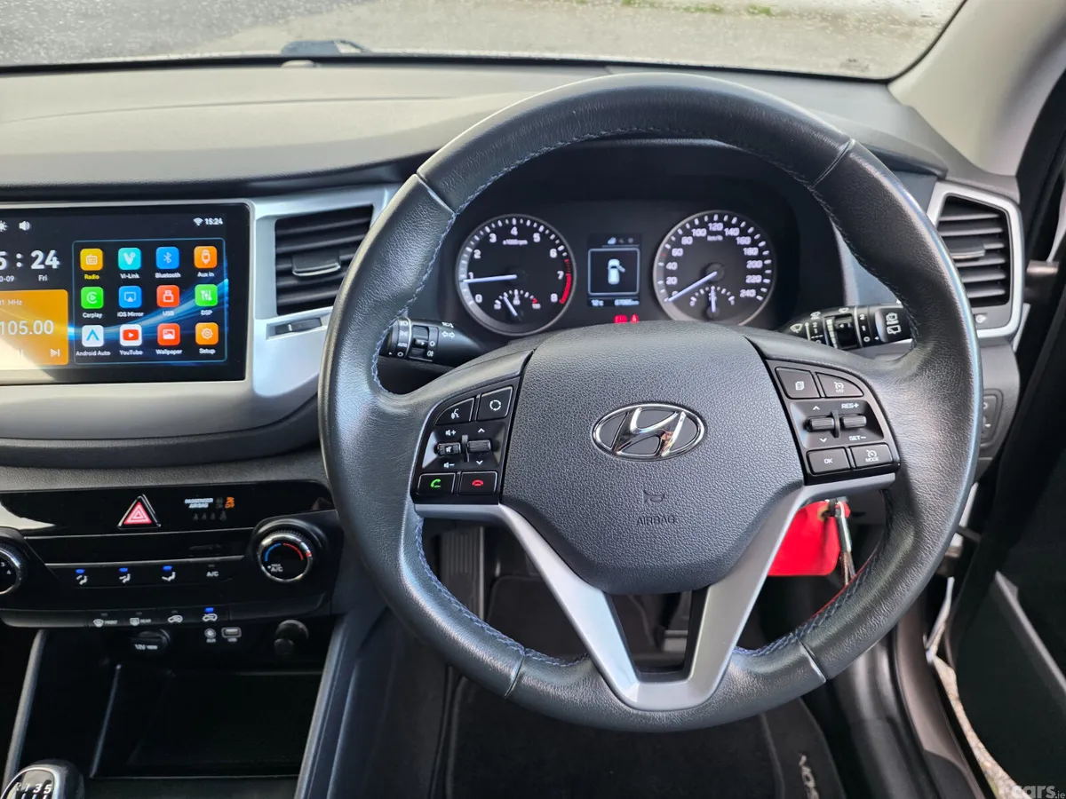 Hyundai Tucson SUV, Petrol, 2016, White