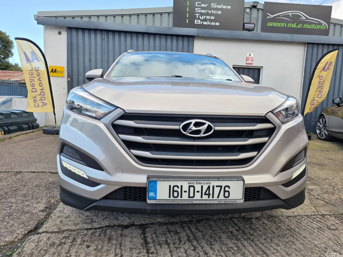 Hyundai Tucson SUV, Petrol, 2016, White