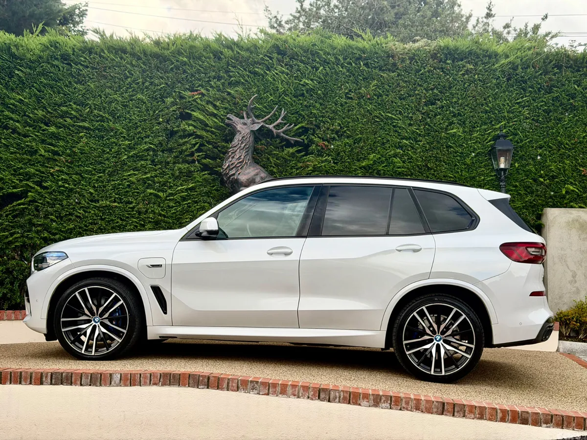 BMW X5 SUV, Petrol Plug-in Hybrid, 2022, White