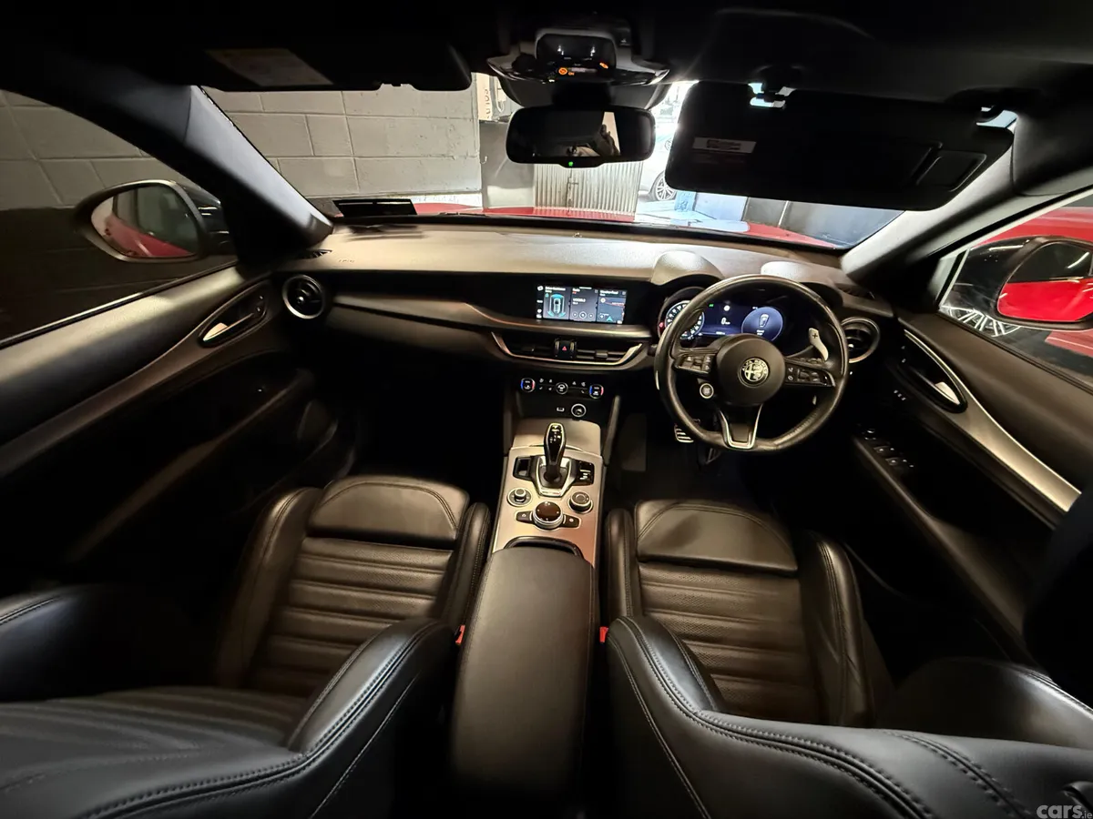 Alfa Romeo Stelvio SUV, Diesel, 2025, Red
