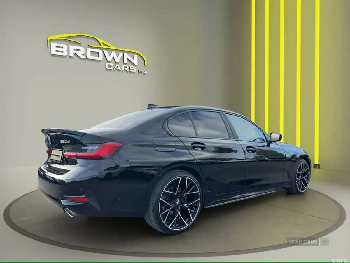 BMW 3-Series Saloon, Diesel, 2019, Black