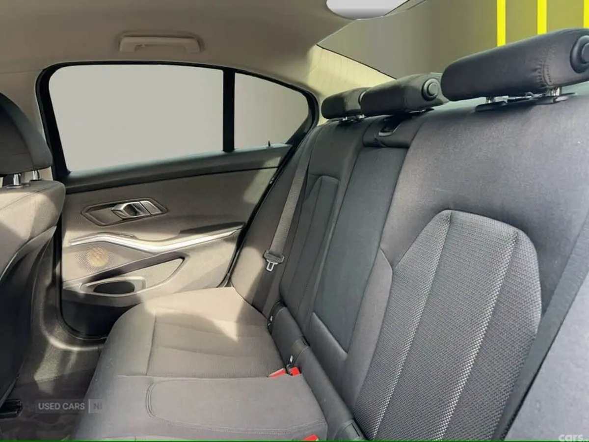 BMW 3-Series Saloon, Diesel, 2019, Black