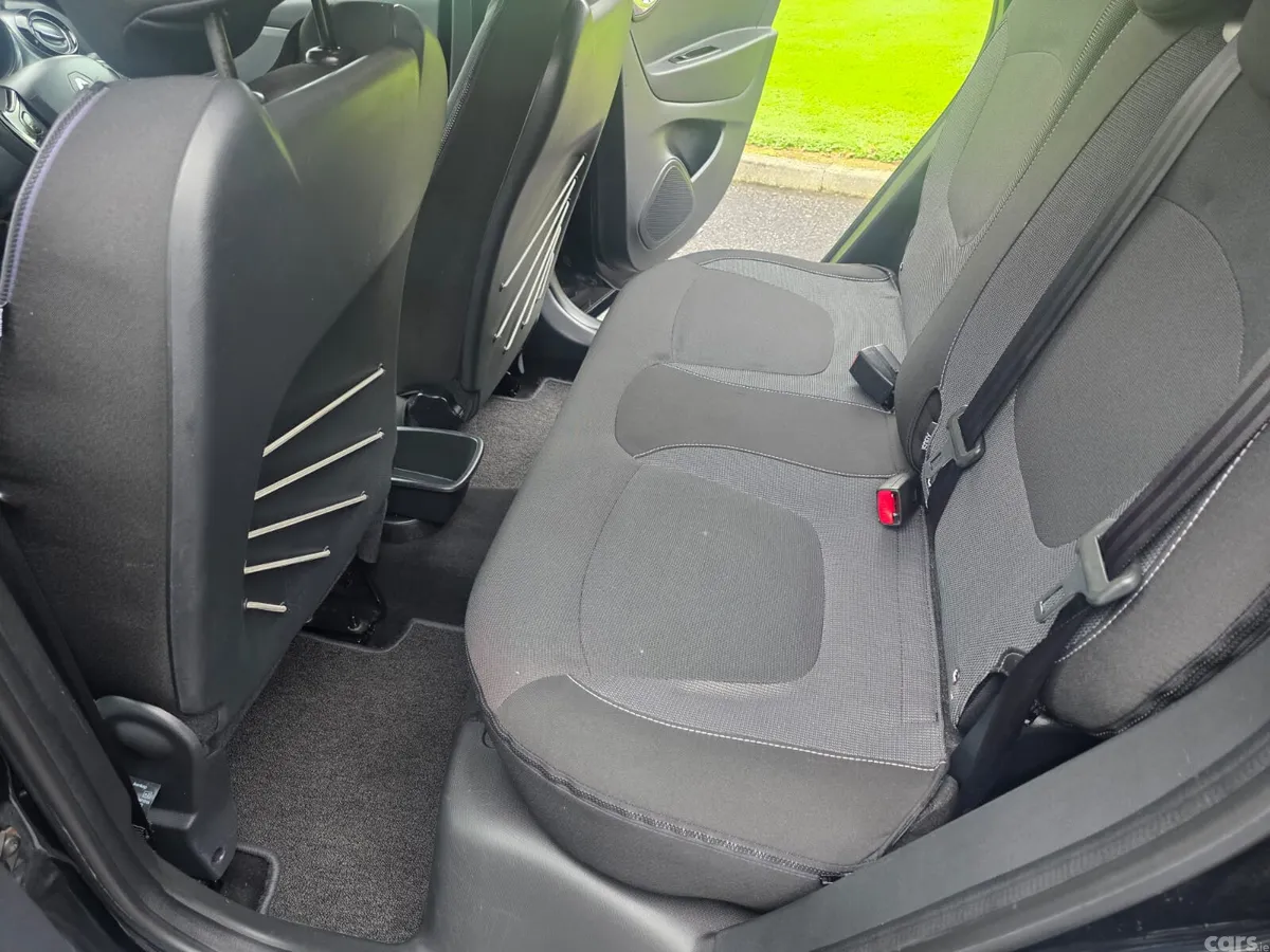 Renault Captur Hatchback, Diesel, 2014, Black