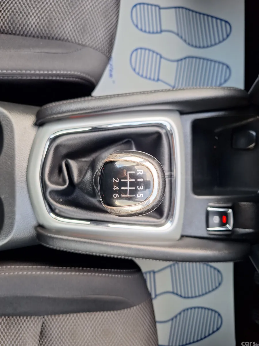 Nissan Qashqai SUV, Diesel, 2017, Blue