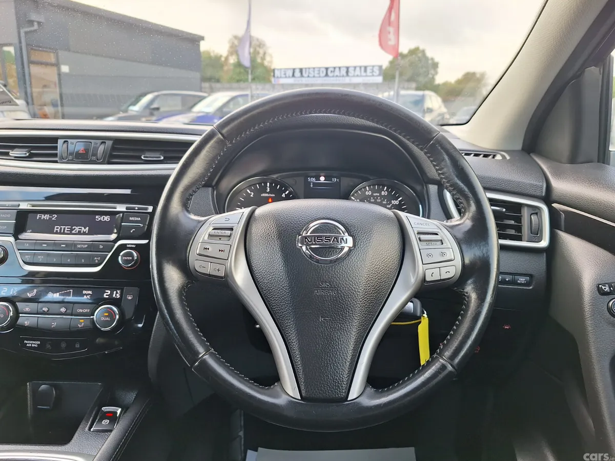 Nissan Qashqai SUV, Diesel, 2017, Blue