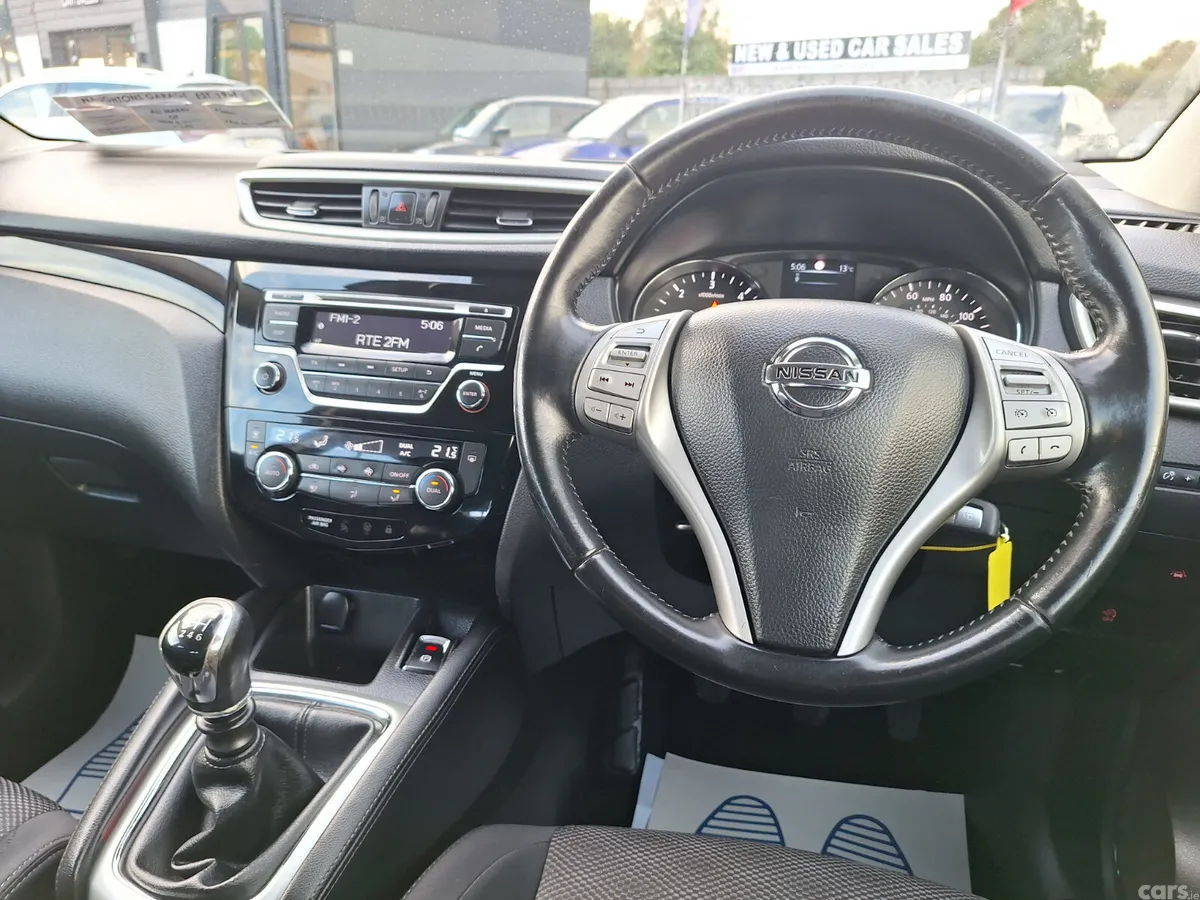 Nissan Qashqai SUV, Diesel, 2017, Blue