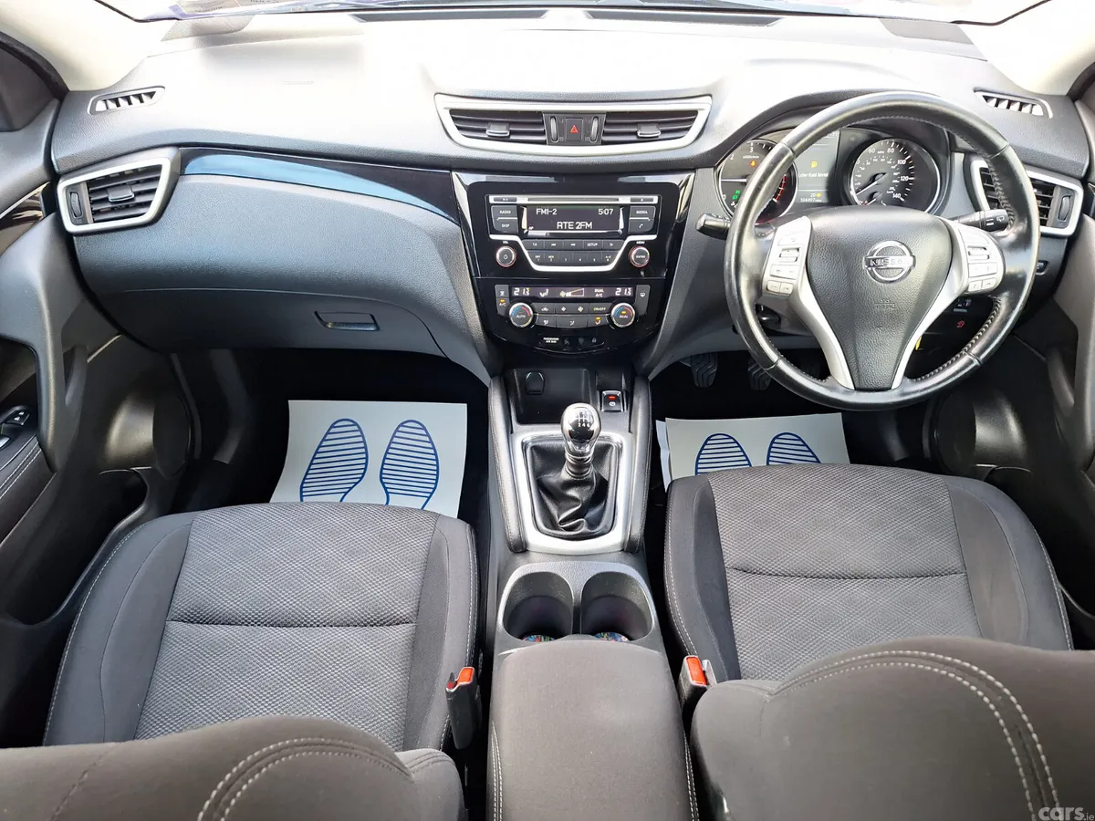 Nissan Qashqai SUV, Diesel, 2017, Blue