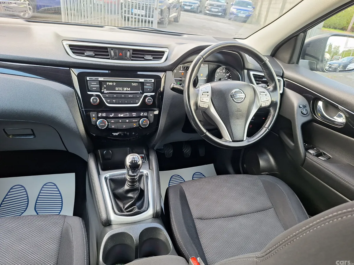 Nissan Qashqai SUV, Diesel, 2017, Blue