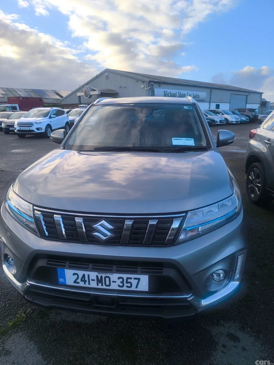 Suzuki Vitara SUV, Petrol Hybrid, 2024, Grey