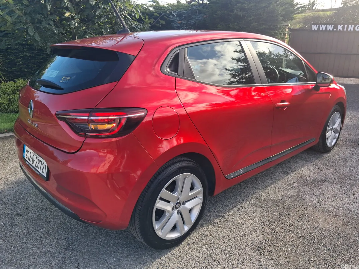 Renault Clio Hatchback, Petrol, 2020, Red