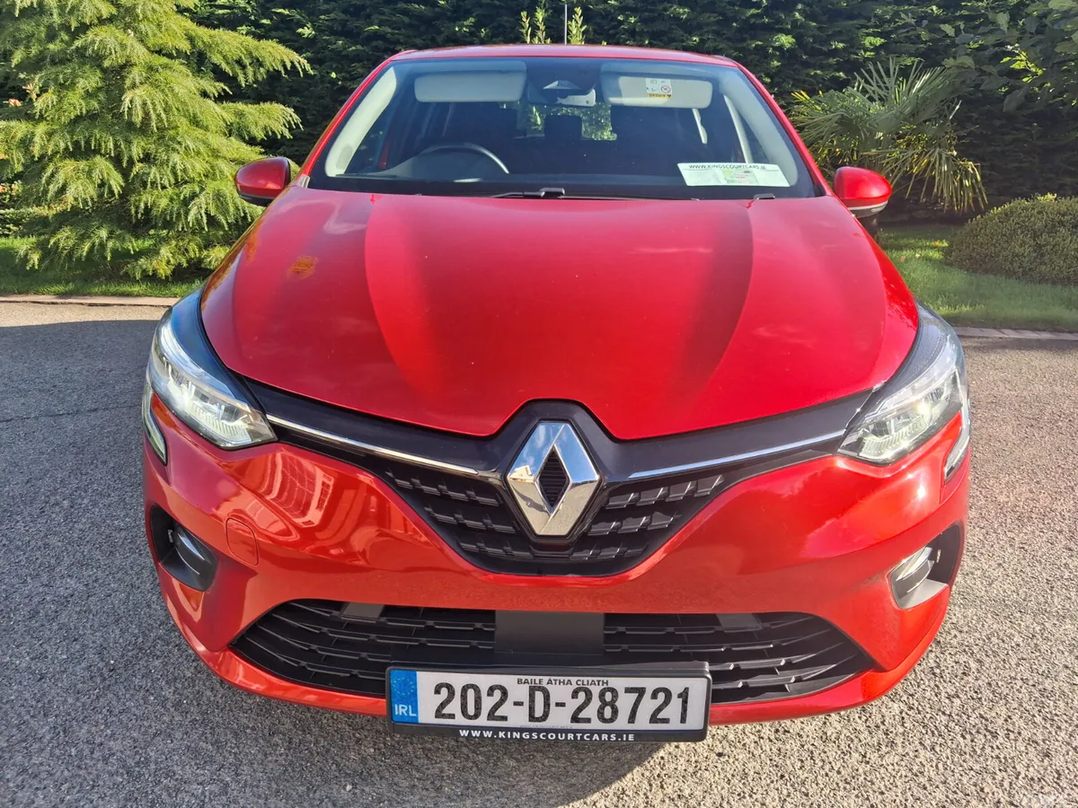 Renault Clio Hatchback, Petrol, 2020, Red