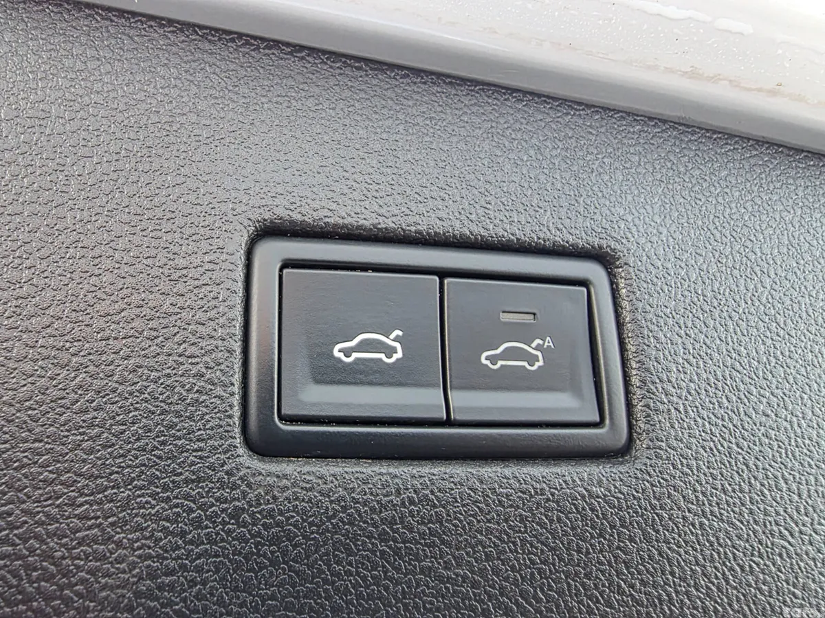 Volkswagen Tiguan Allspace SUV, Diesel, 2019, White