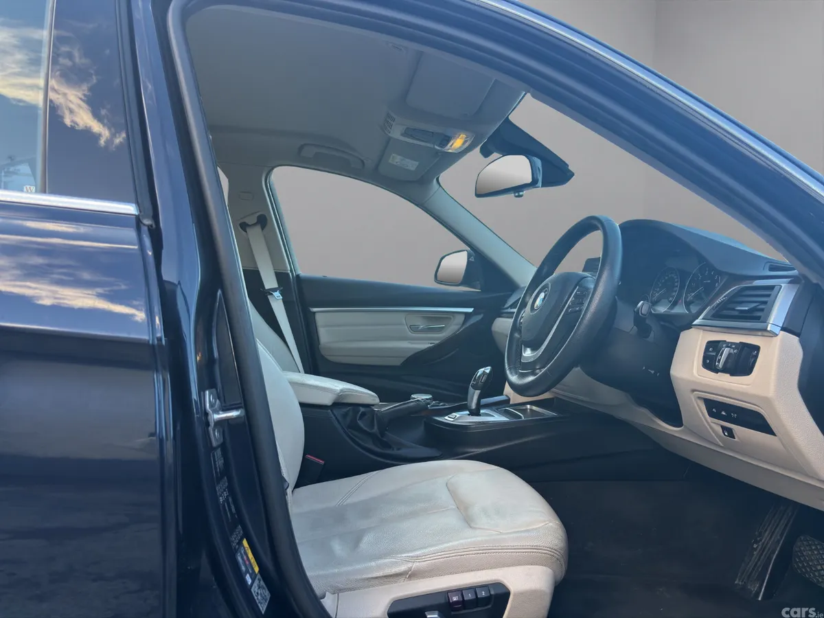 BMW 3-Series Saloon, Petrol Plug-in Hybrid, 2016, Blue