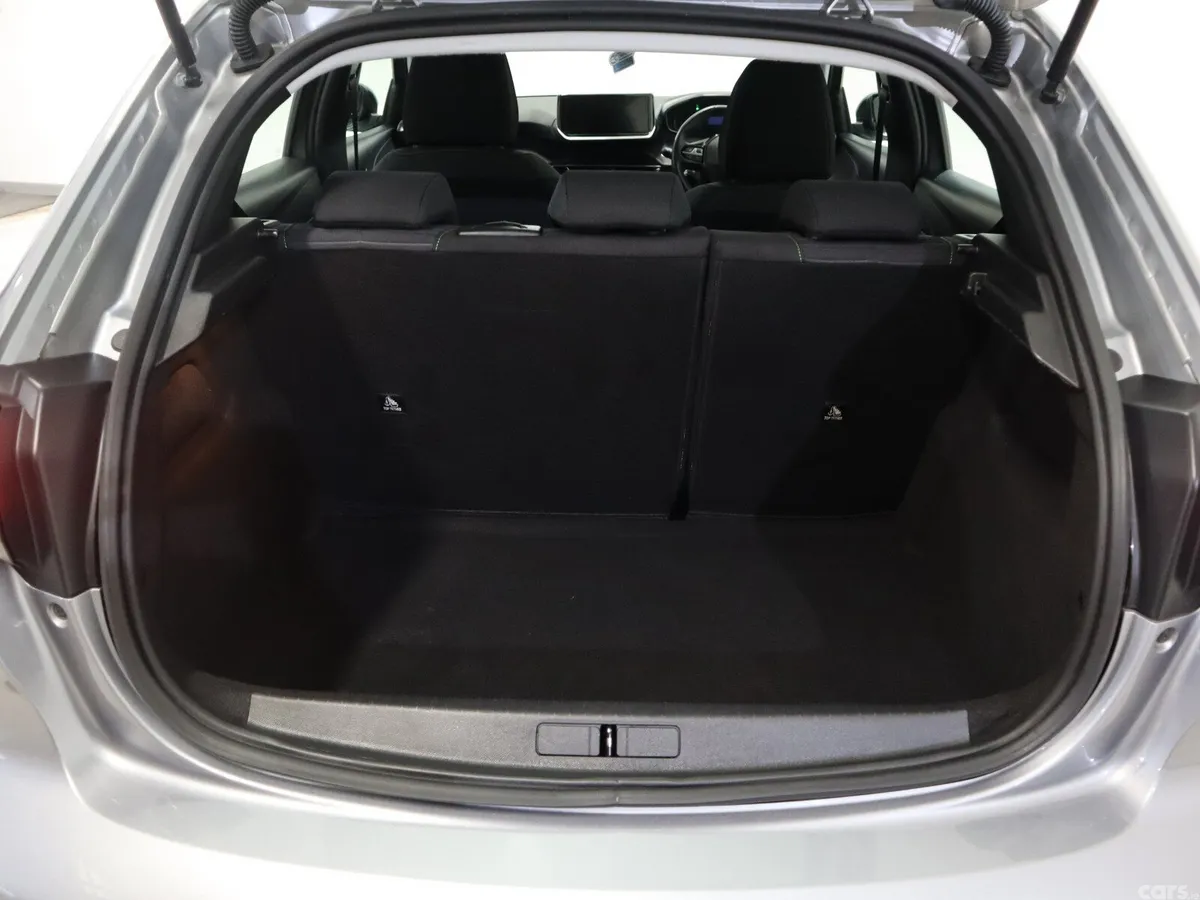 Peugeot 208 Hatchback, Petrol, 2024, Grey