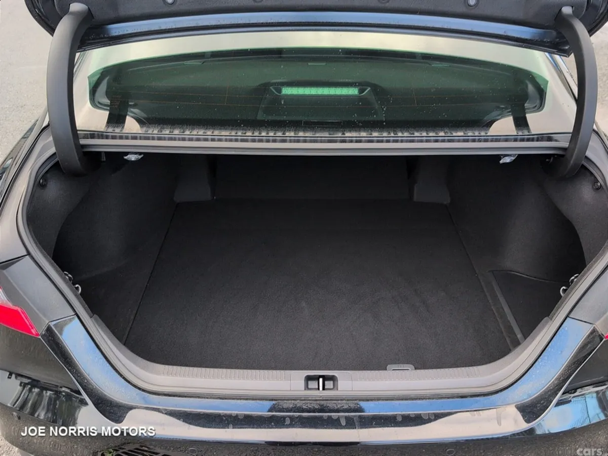 Toyota Camry Saloon, Petrol Hybrid, 2022, Black