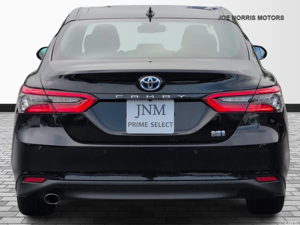 Toyota Camry Saloon, Petrol Hybrid, 2022, Black