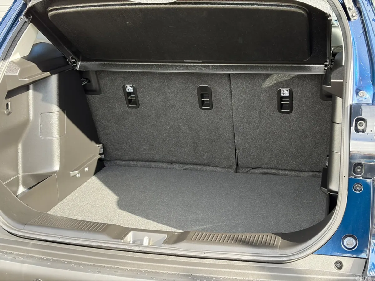 Suzuki SX4 S-Cross Hatchback, Petrol, 2024, Blue
