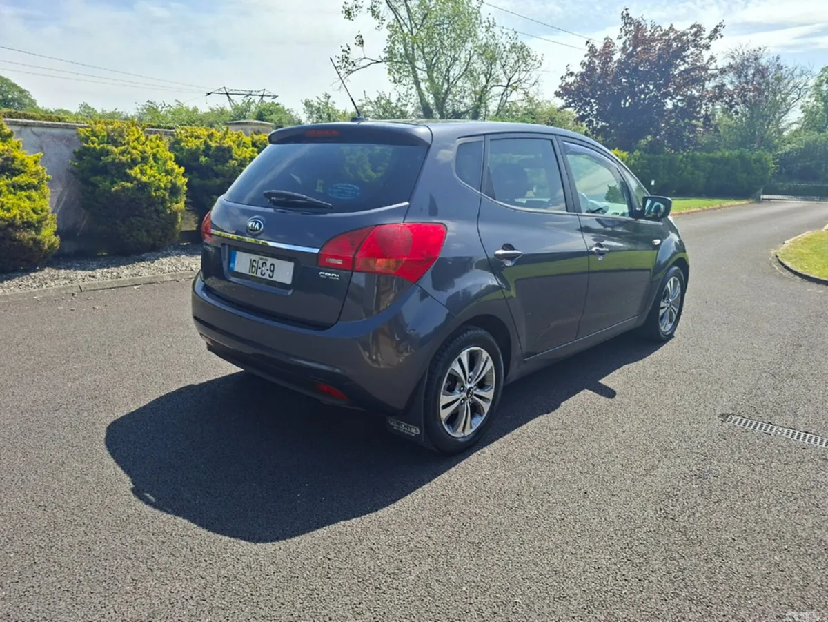 Kia Venga MPV, Diesel, 2016, Silver