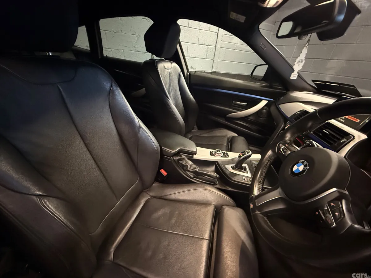 BMW 3-Series Hatchback, Diesel, 2017, Blue