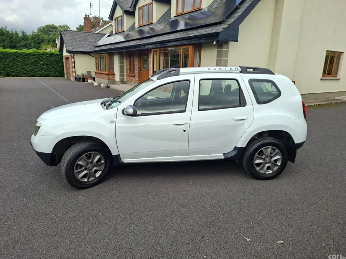 Dacia Duster MPV, Diesel, 2016, White