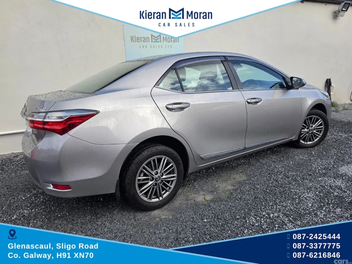 Toyota Corolla Saloon, Petrol, 2018, Grey