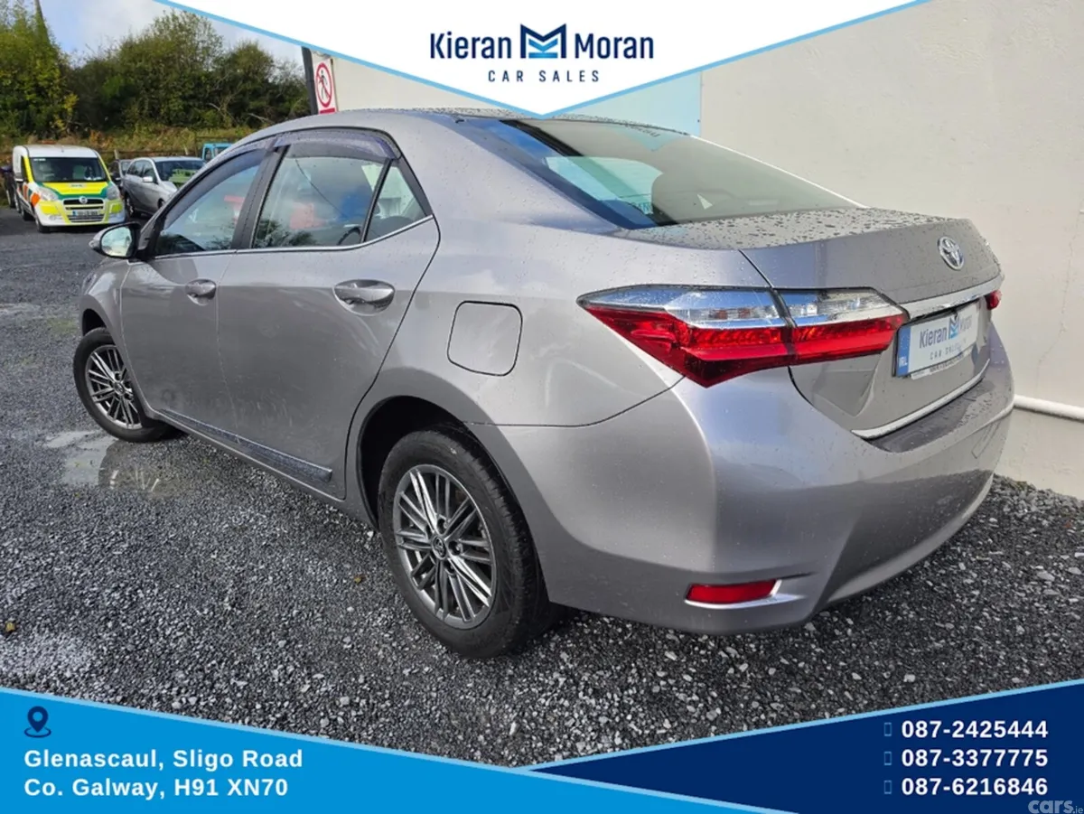 Toyota Corolla Saloon, Petrol, 2018, Grey