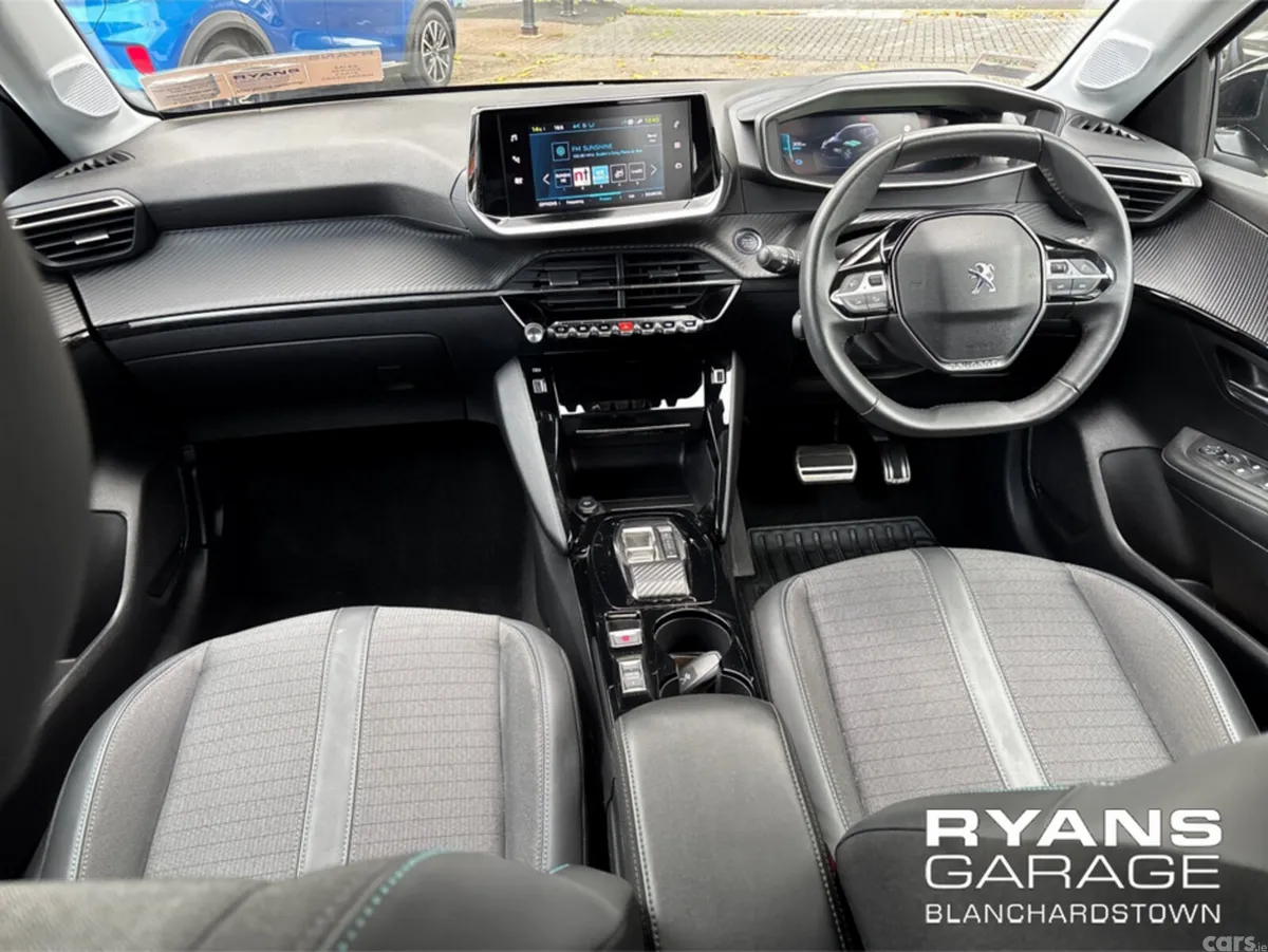 Peugeot 208 Hatchback, Electric, 2023, Grey