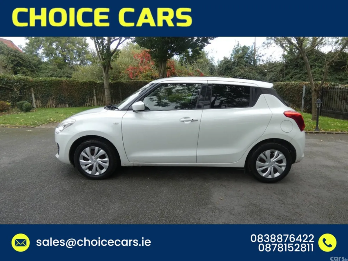 Suzuki Swift Hatchback, Petrol, 2017, White