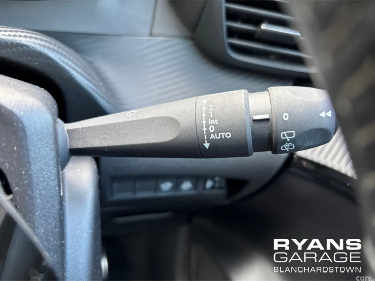 Peugeot 208 Hatchback, Electric, 2023, Grey