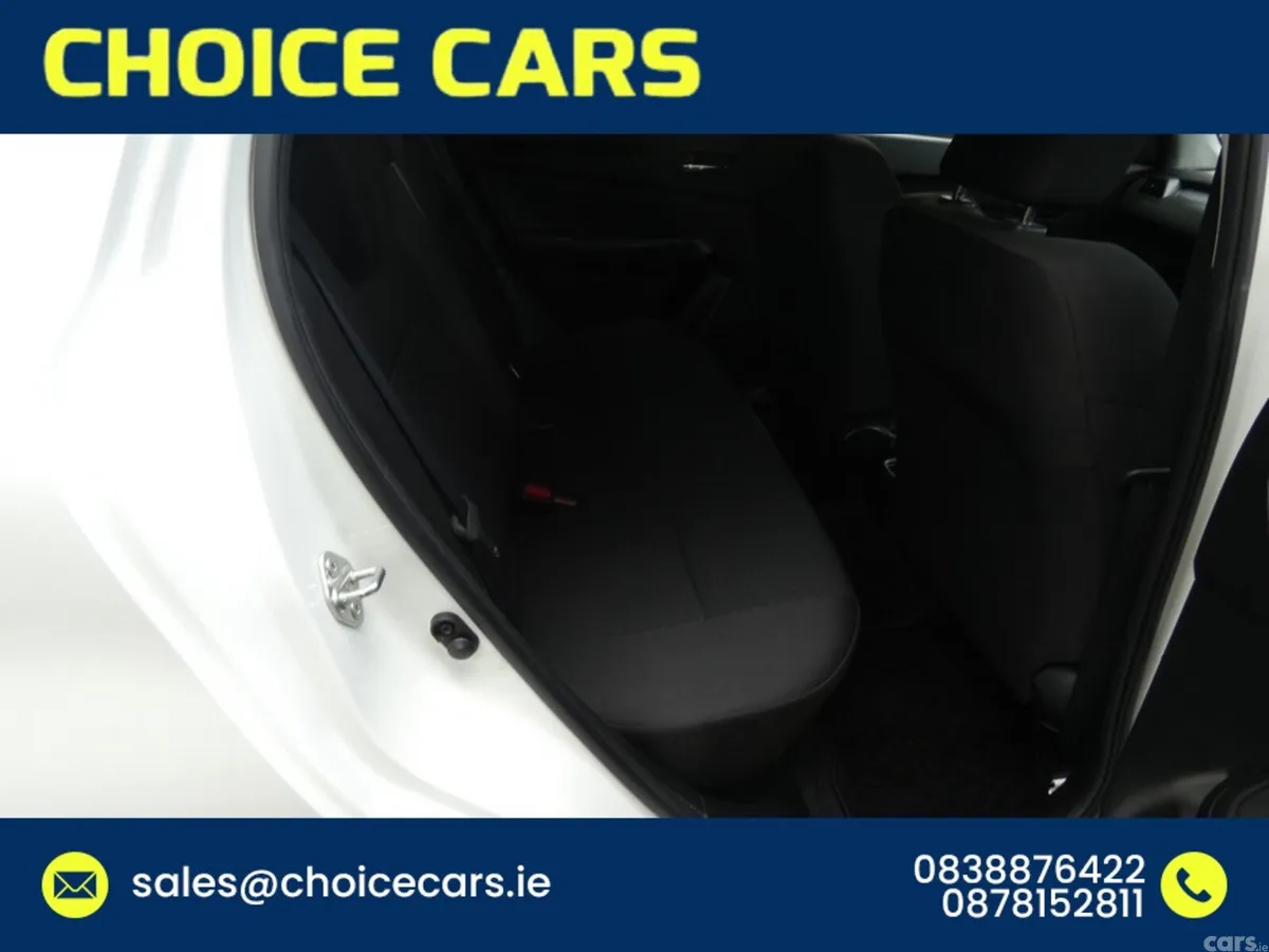 Suzuki Swift Hatchback, Petrol, 2017, White