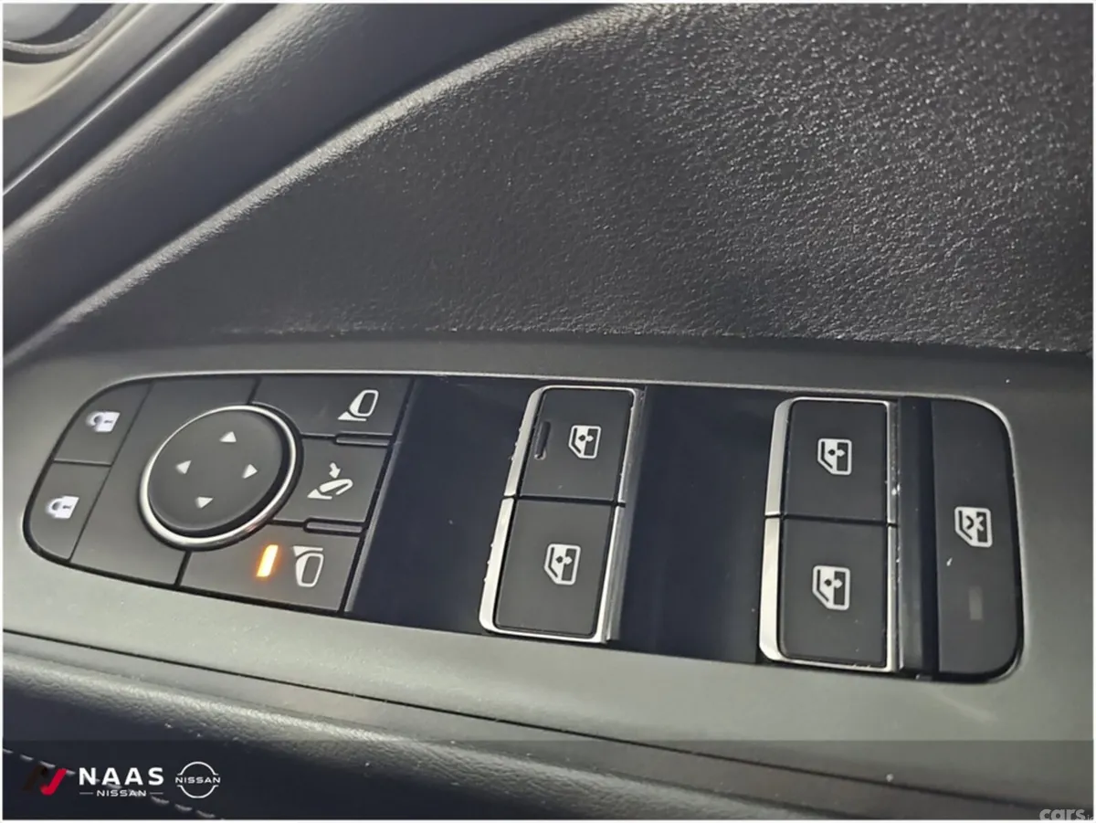 Nissan Qashqai MPV, Petrol Hybrid, 2025, Grey