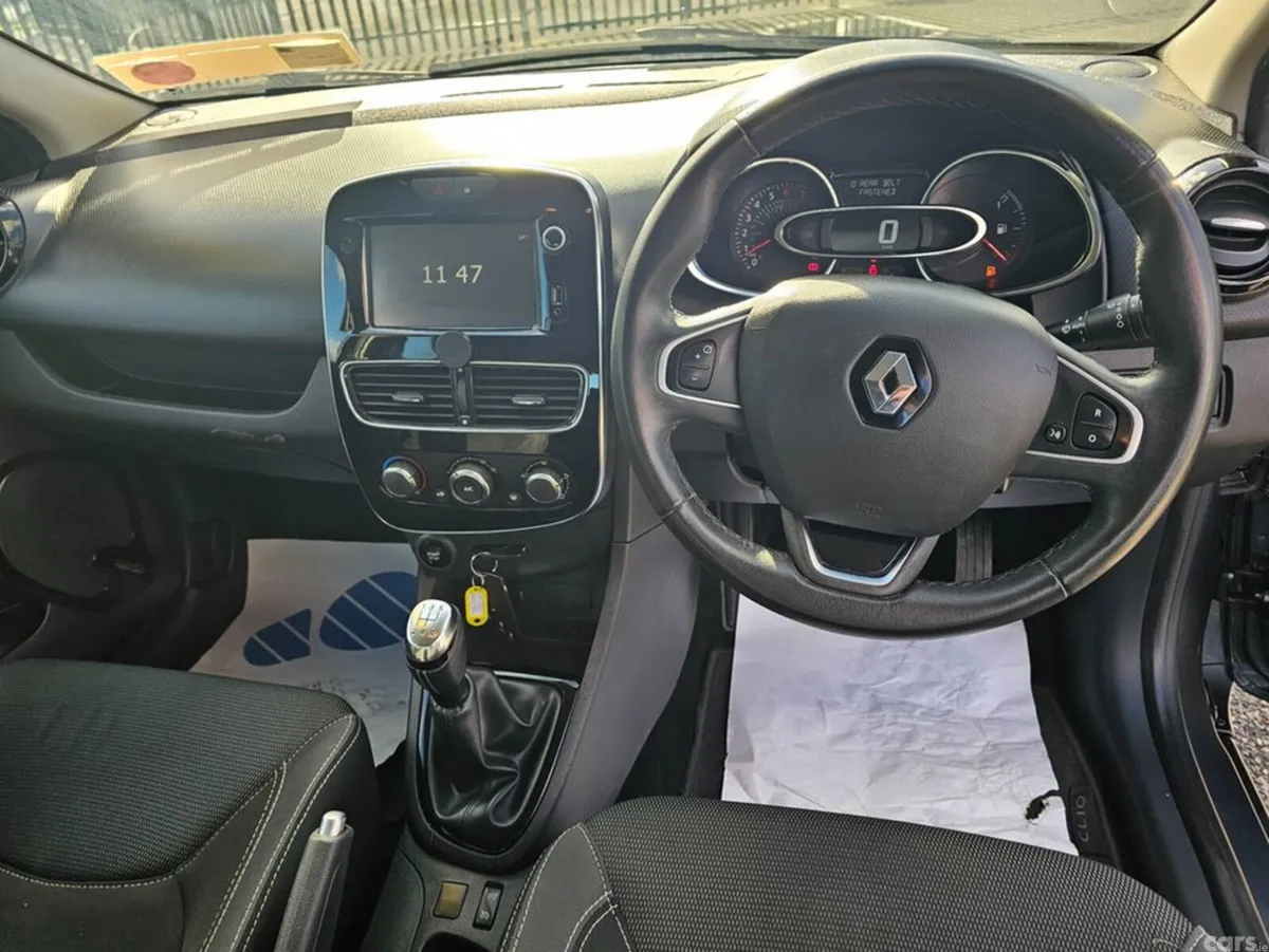 Renault Clio Hatchback, Petrol, 2017, Grey