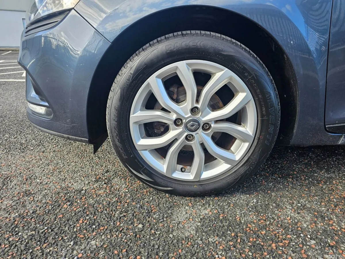 Renault Clio Hatchback, Petrol, 2017, Grey