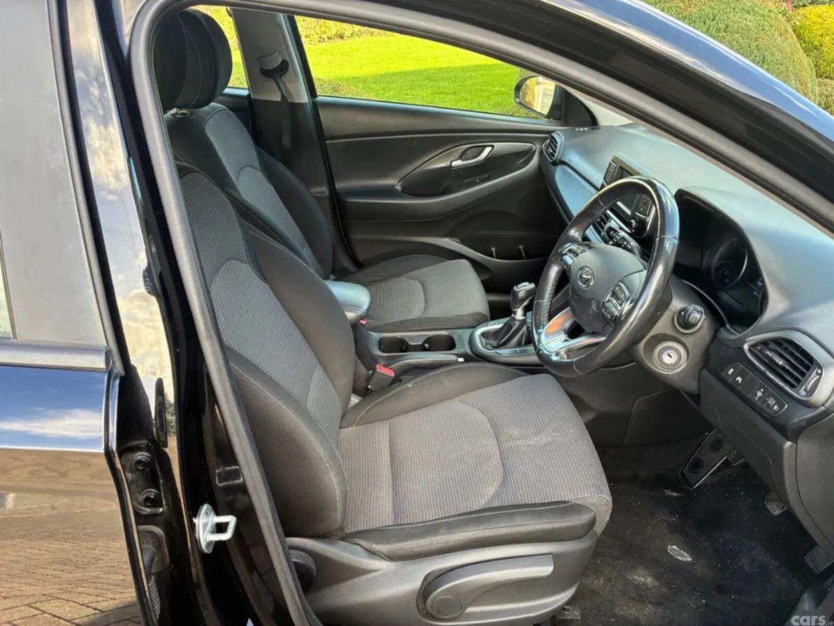 Hyundai i30 Hatchback, Diesel, 2018, Black